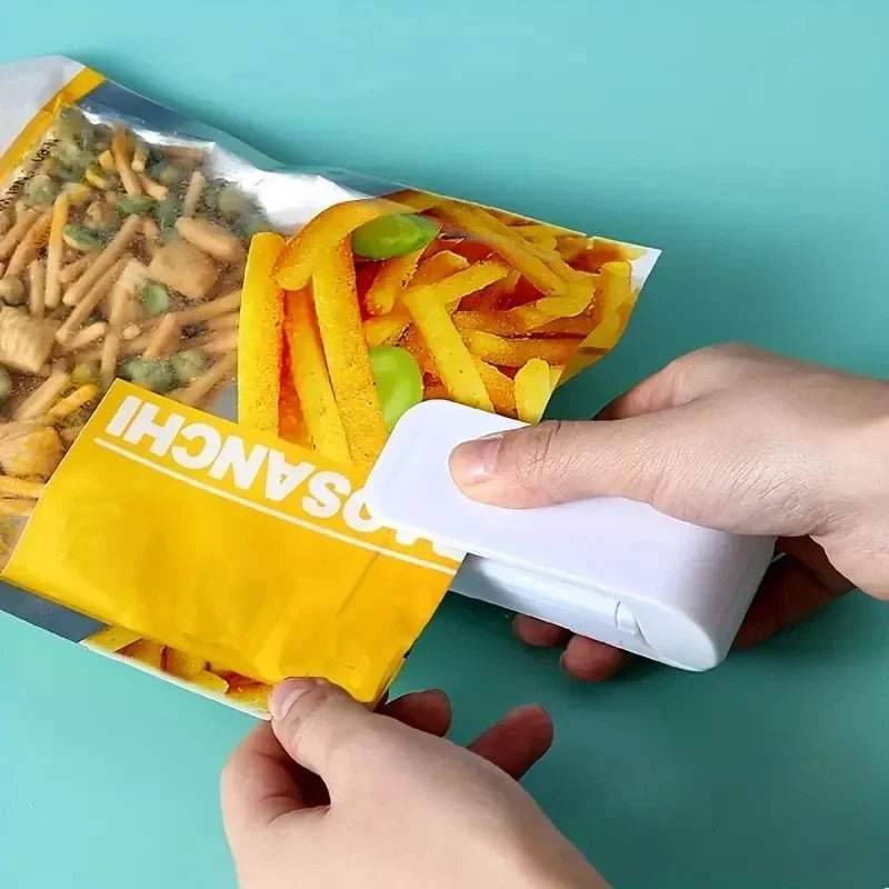 CosoraHome Mini Heat Bag Sealer – Portable Handheld Plastic Food Bag Sealing Machine