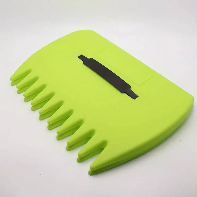 CosoraHome Outdoor Leaf Grabber – Durable Plastic Rake for Easy Yard Cleaning