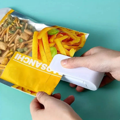 CosoraHome Mini Heat Bag Sealer – Portable Handheld Plastic Food Bag Sealing Machine